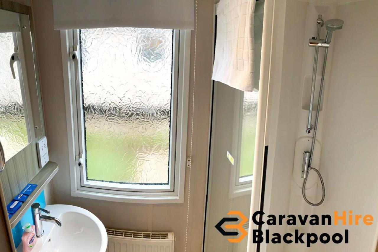 Caravan Blackpool Esterno foto